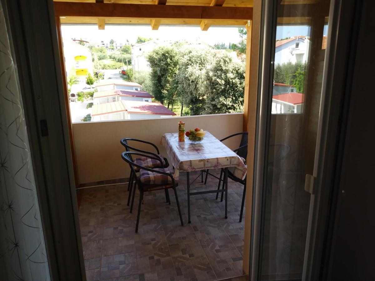 Nives Apartmani Pakoštane Zewnętrze zdjęcie