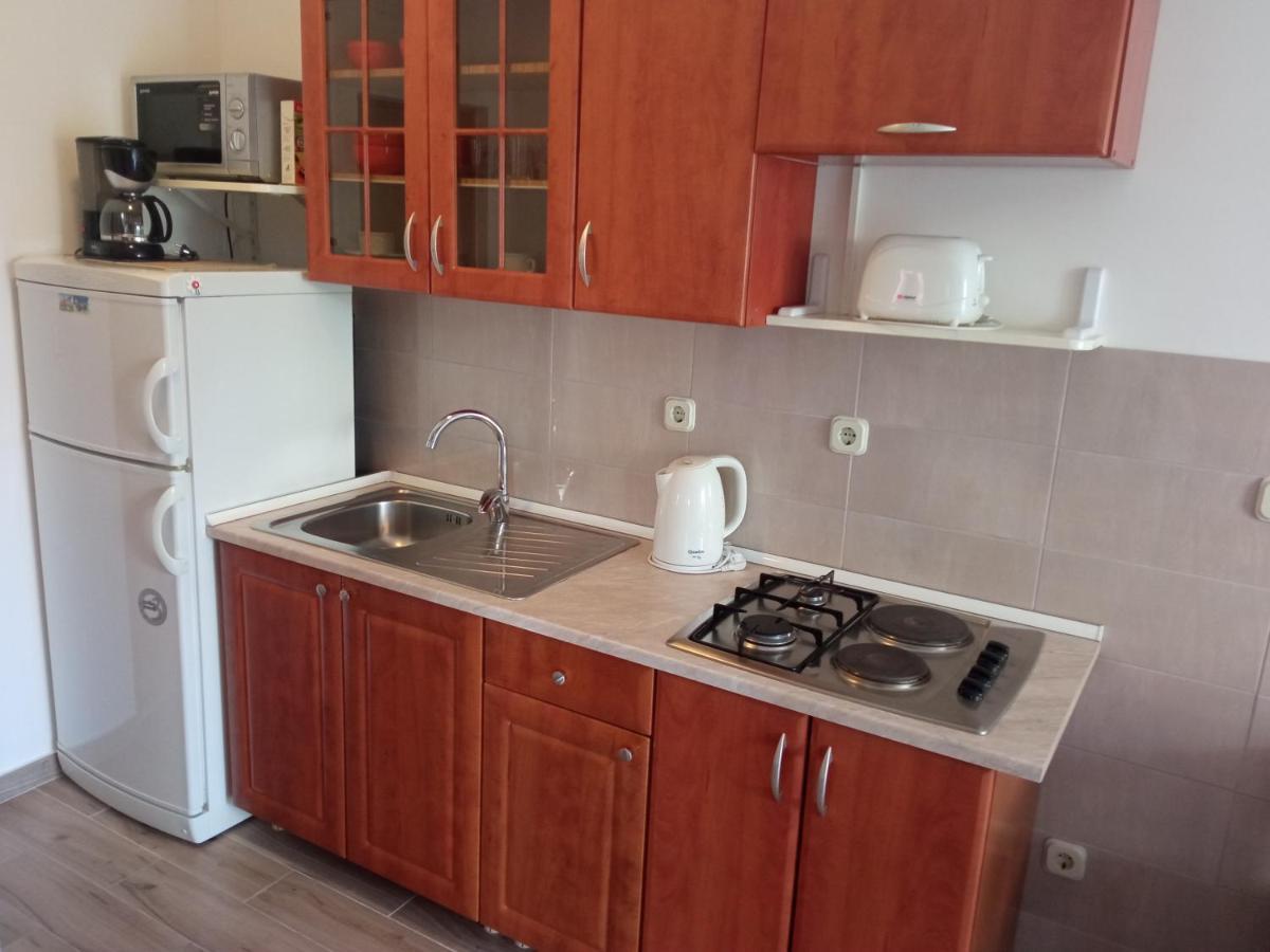 Nives Apartmani Pakoštane Zewnętrze zdjęcie