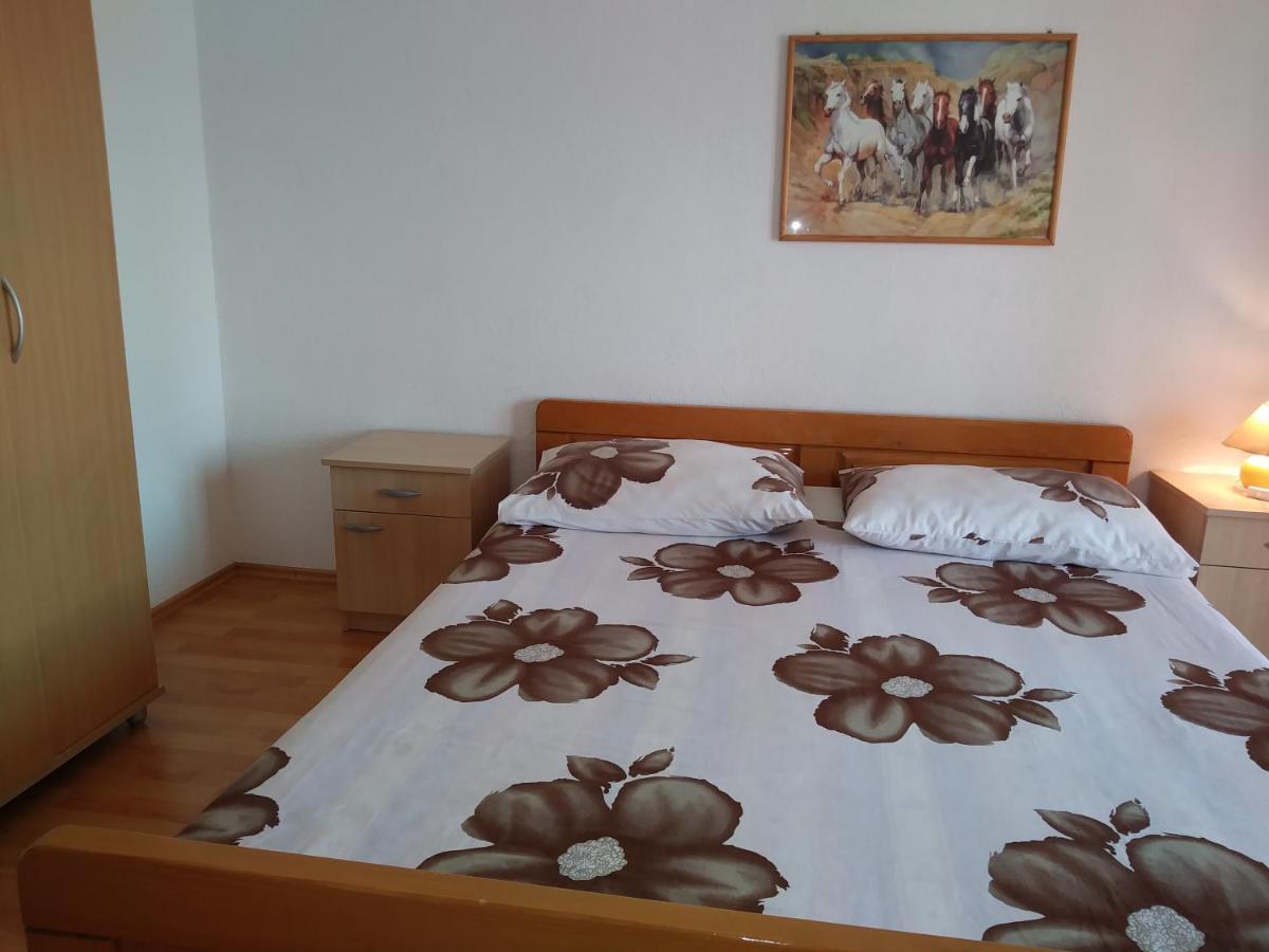 Nives Apartmani Pakoštane Zewnętrze zdjęcie