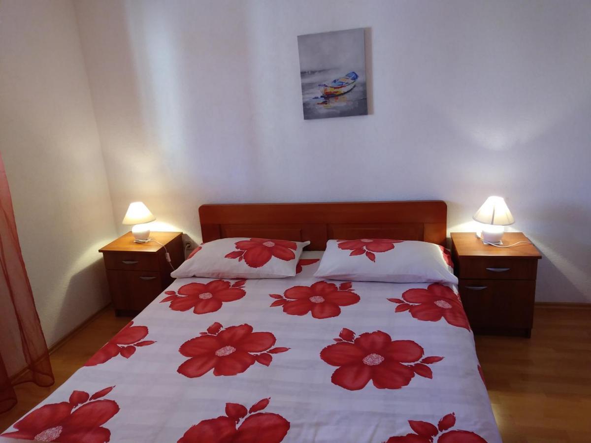 Nives Apartmani Pakoštane Zewnętrze zdjęcie