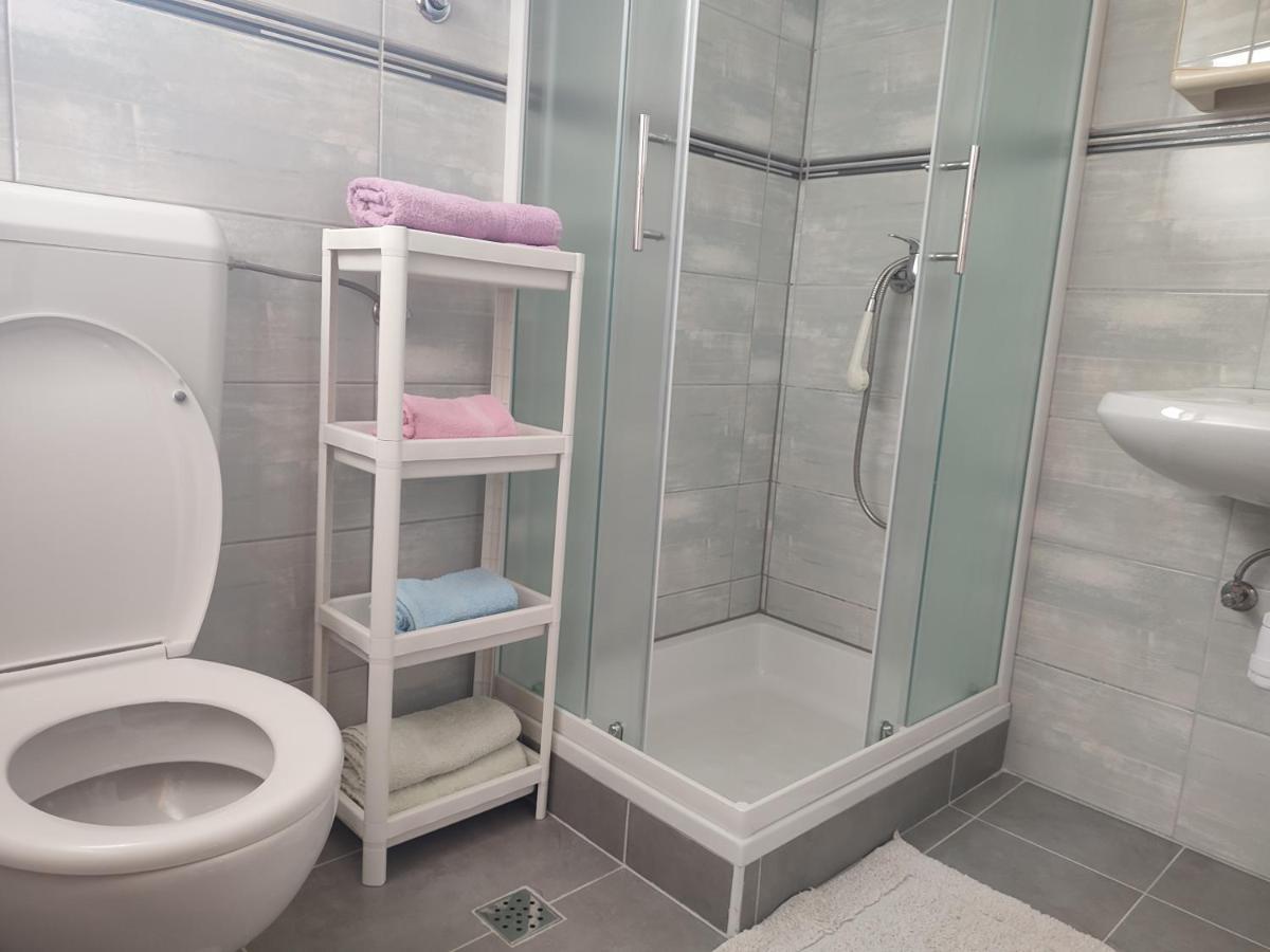 Nives Apartmani Pakoštane Zewnętrze zdjęcie
